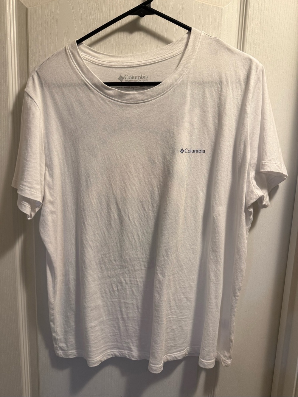 Columbia womens Classic White Logo T-Shirt
